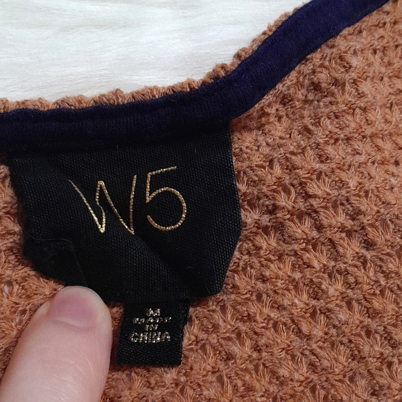 W5 Women's Medium Knitted Brown V-Neck Sweater Top with Tie Detail - Picture 2 of 4